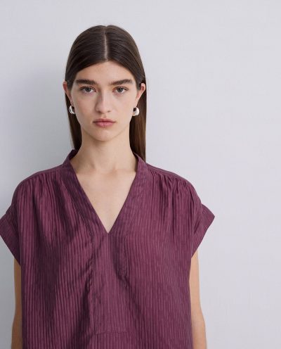 Blusa ondulaciones cuello pico - Imagen 5