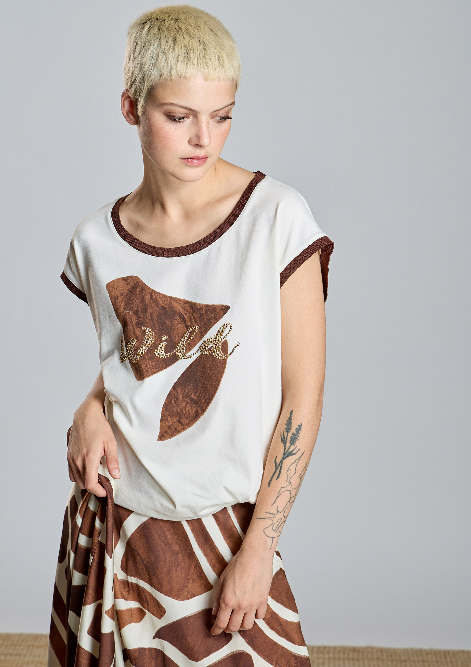 ALBA CONDE - Camiseta cruda Wild