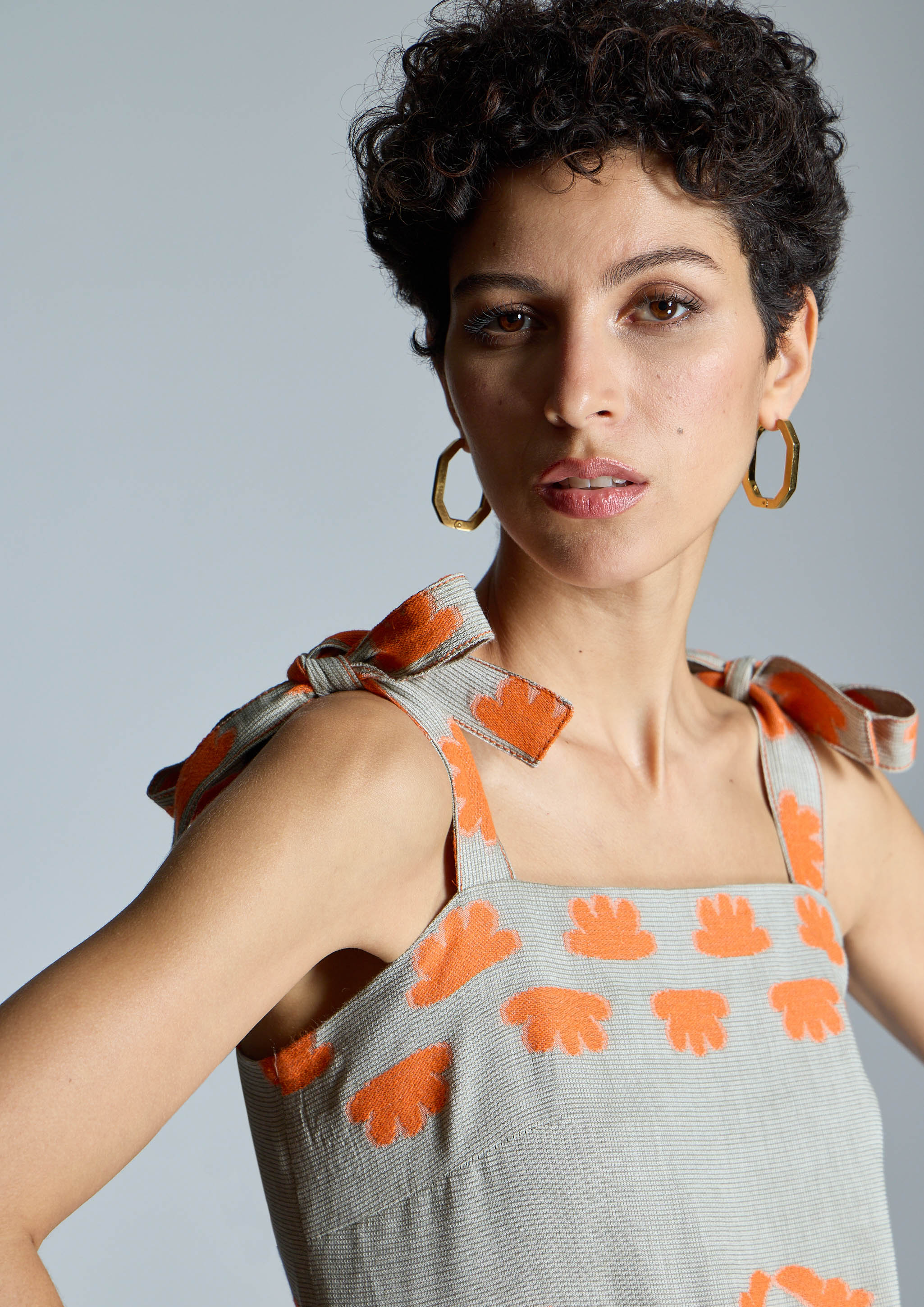 ALBA CONDE - Vestido de tirantes bicolor jacquard - Imagen 5