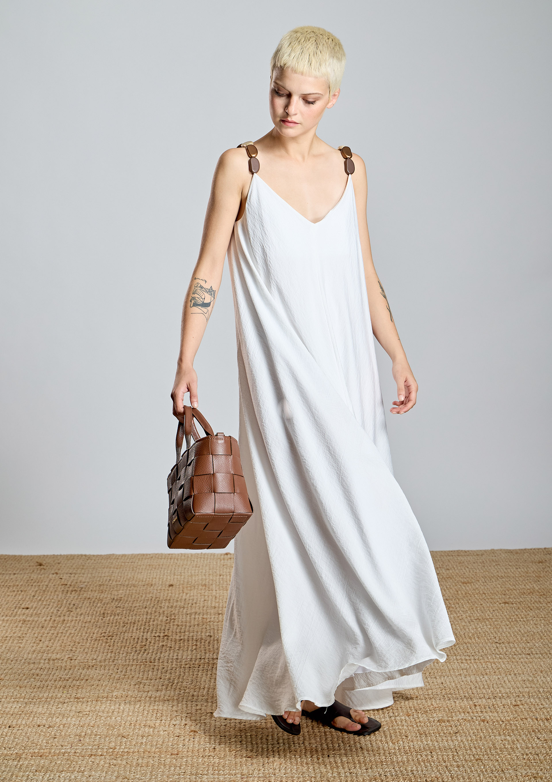 ALBA CONDE - Vestido largo blanco tirantes fantasía