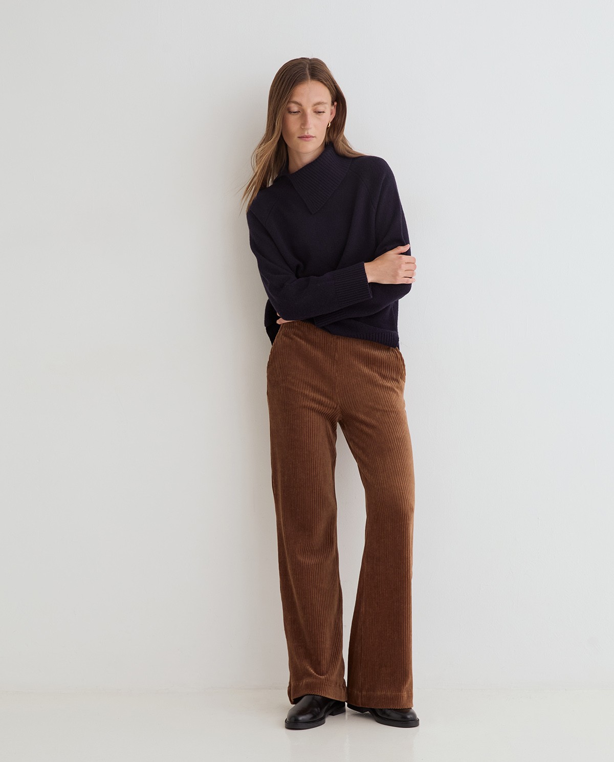 YERSE · Pantalón wide leg de pana - Imagen 3