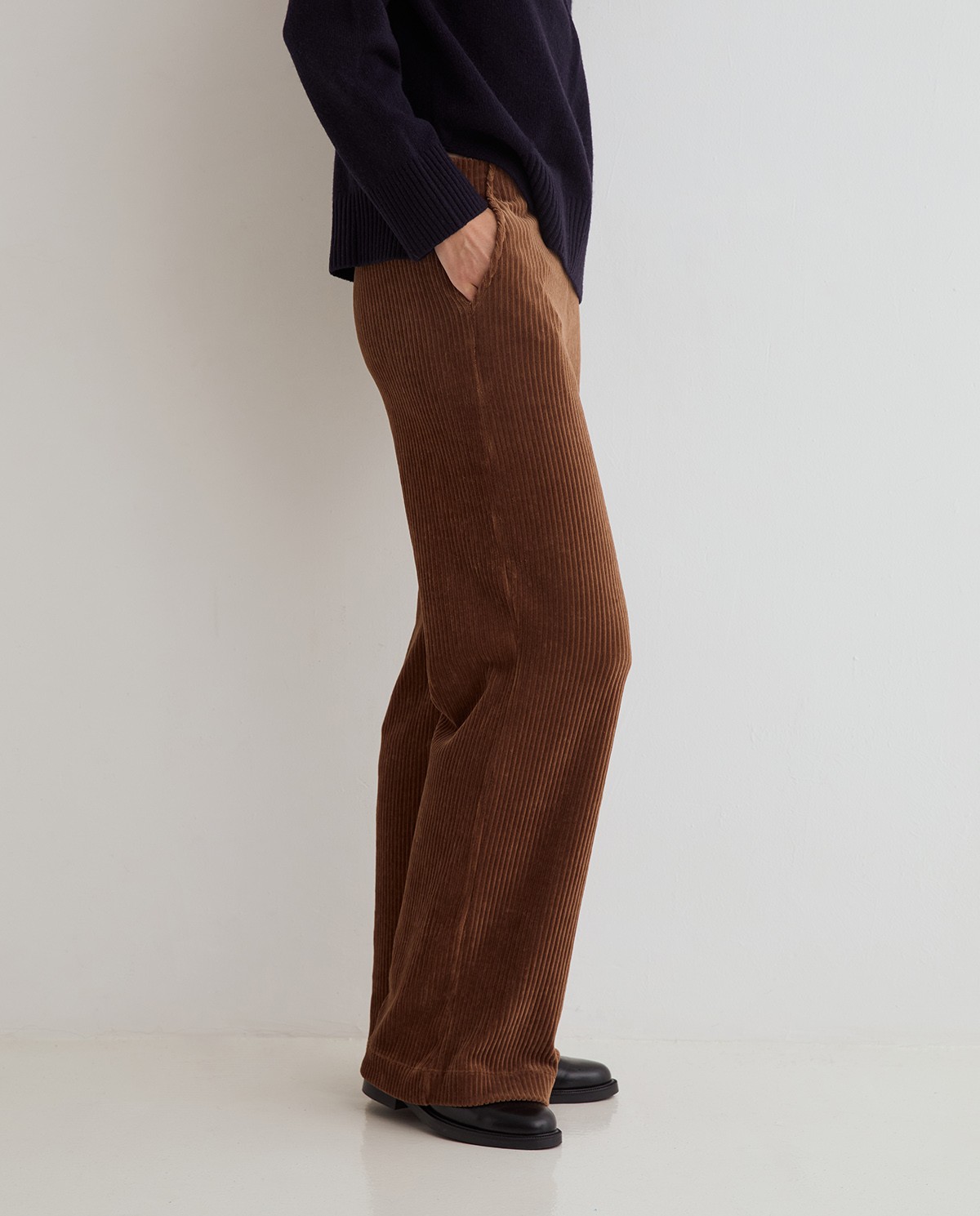 YERSE · Pantalón wide leg de pana - Imagen 4