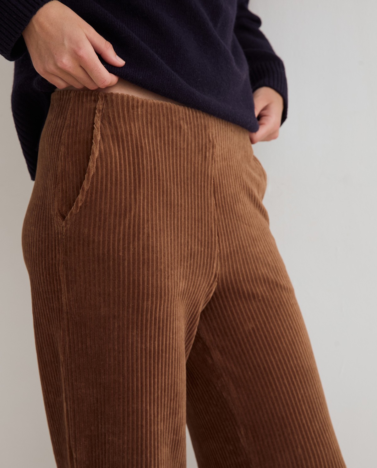 YERSE · Pantalón wide leg de pana - Imagen 5