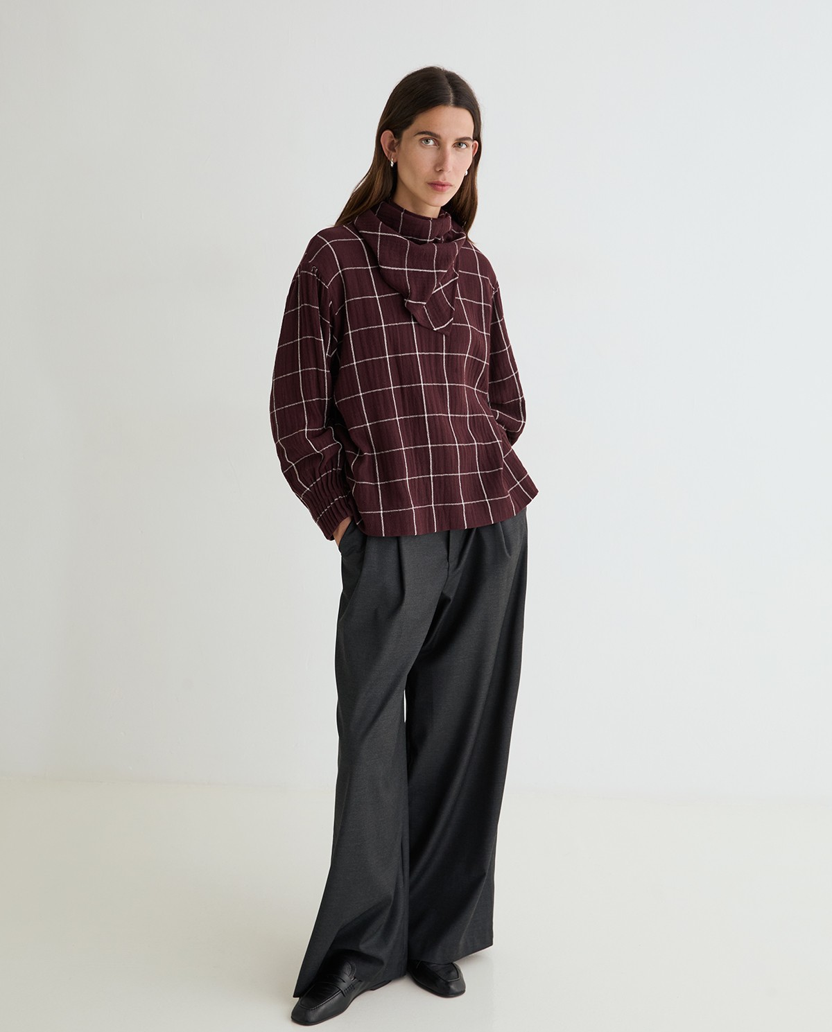 YERSE · Camisa de cuadros con pañuelo - Imagen 8