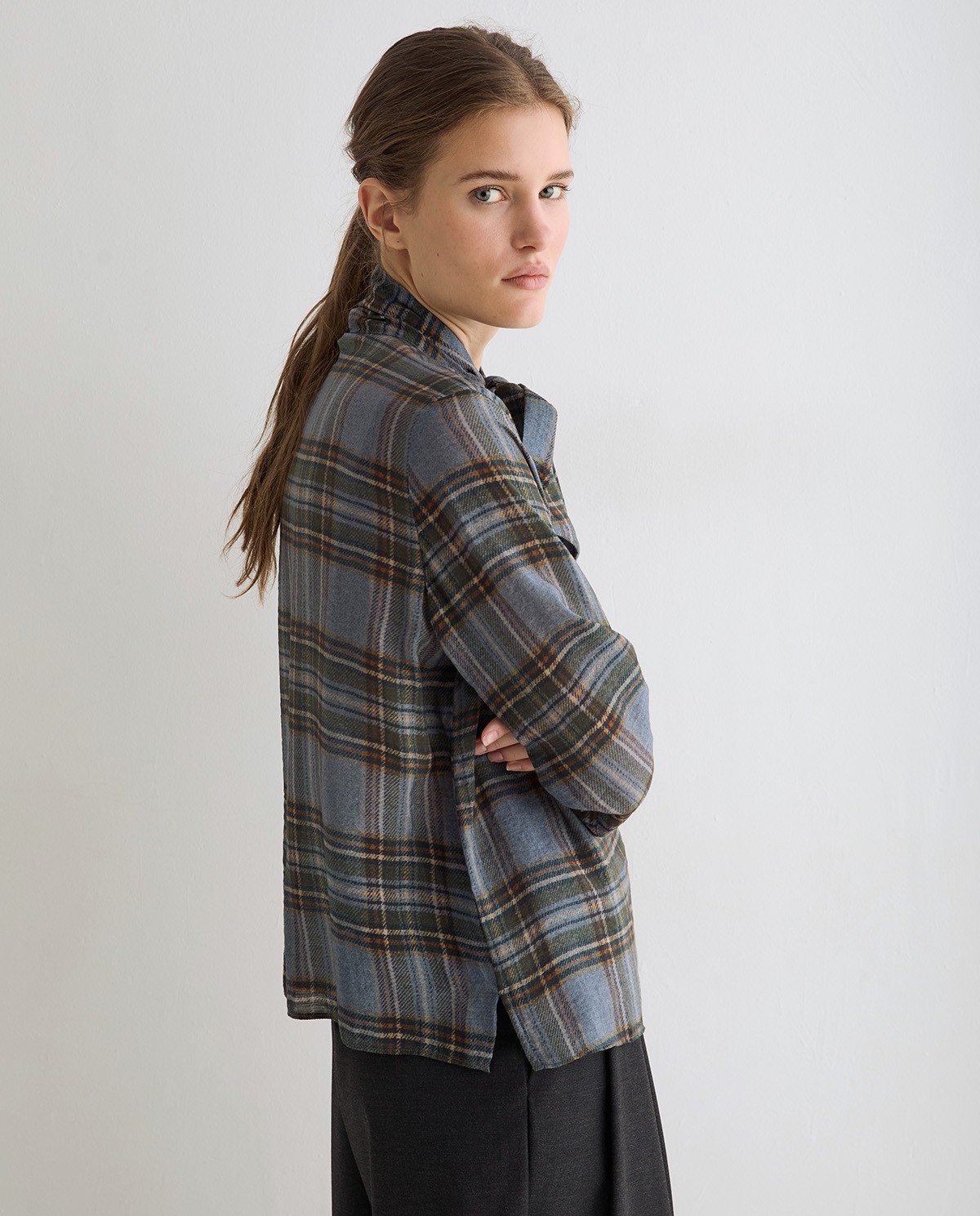 YERSE · Camisa de cuadros con lazada - Imagen 3