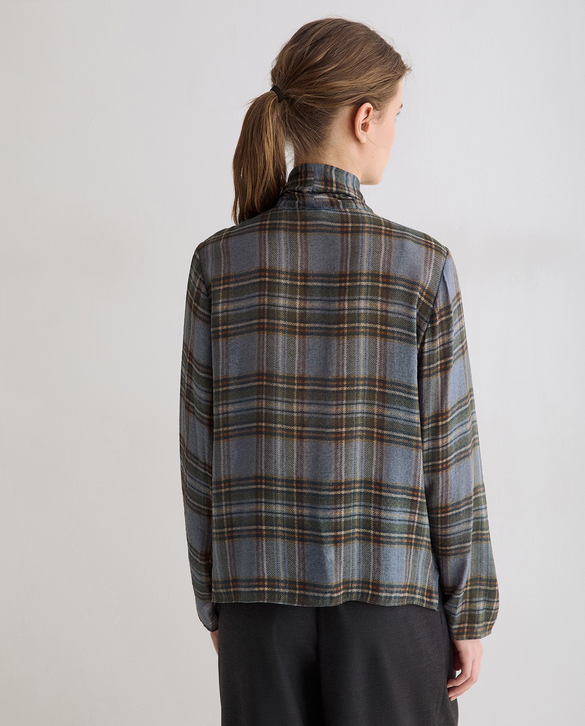 YERSE · Camisa de cuadros con lazada - Imagen 6