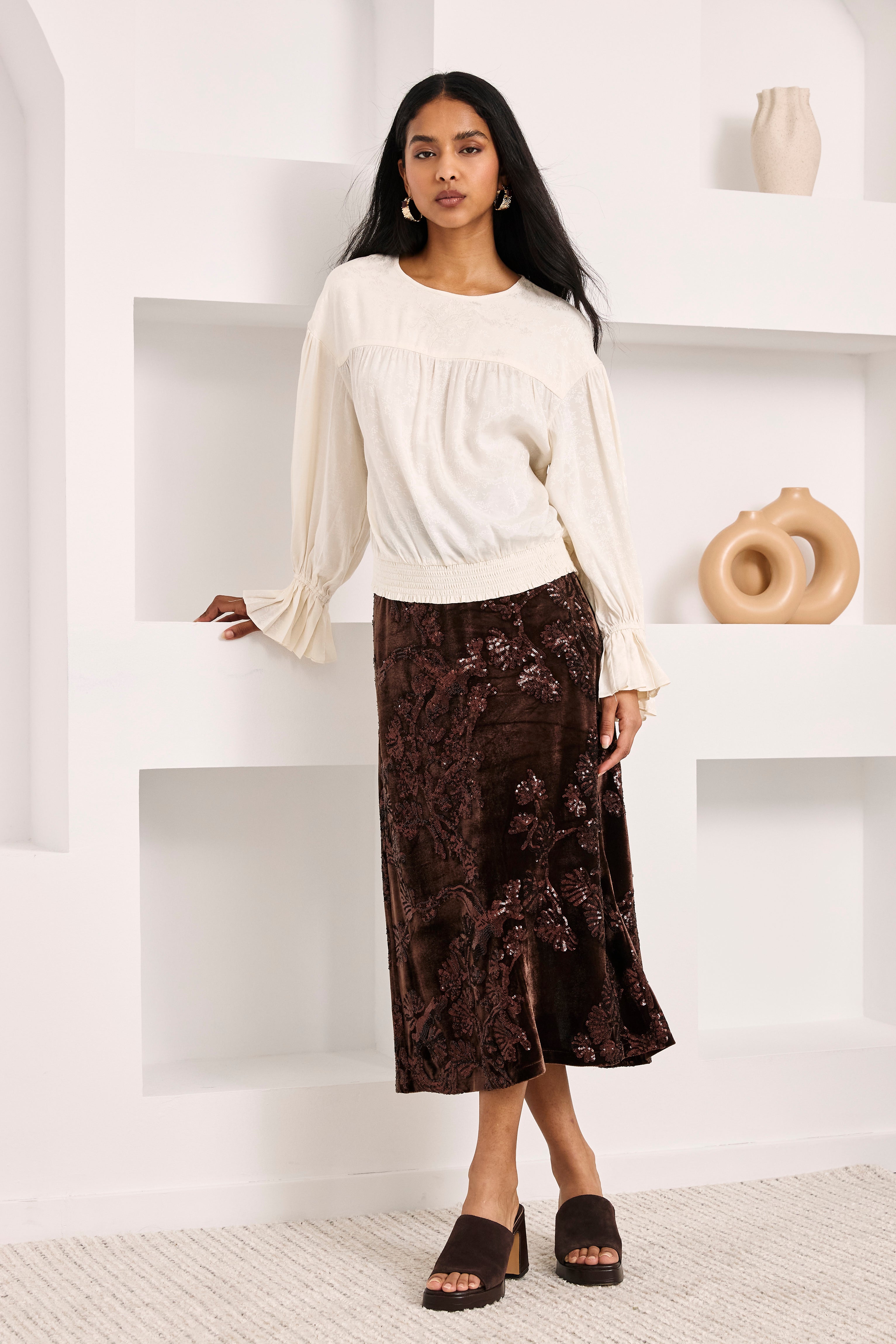 NEKANE · Falda midi de terciopelo con lentejuelas - Imagen 3