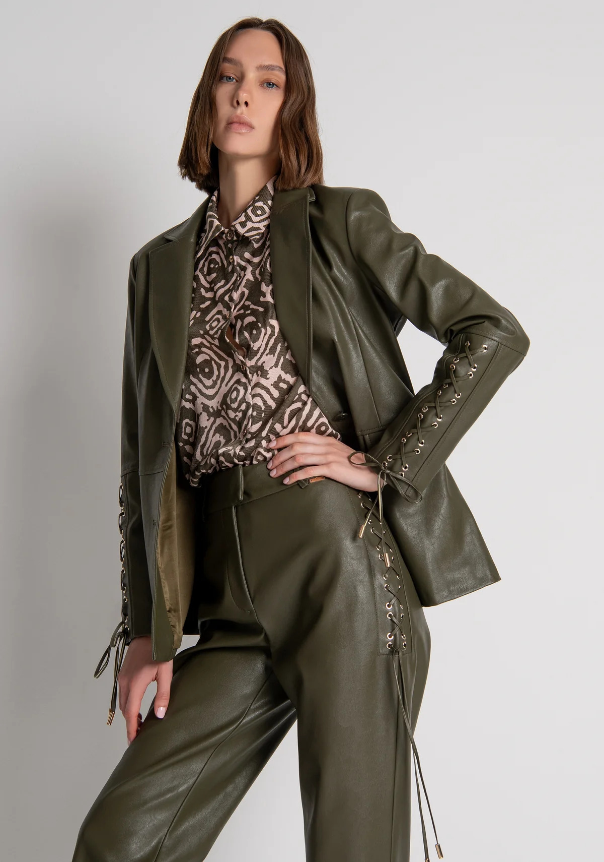 FRACOMINA · Pantalón regular fit de ecopiel