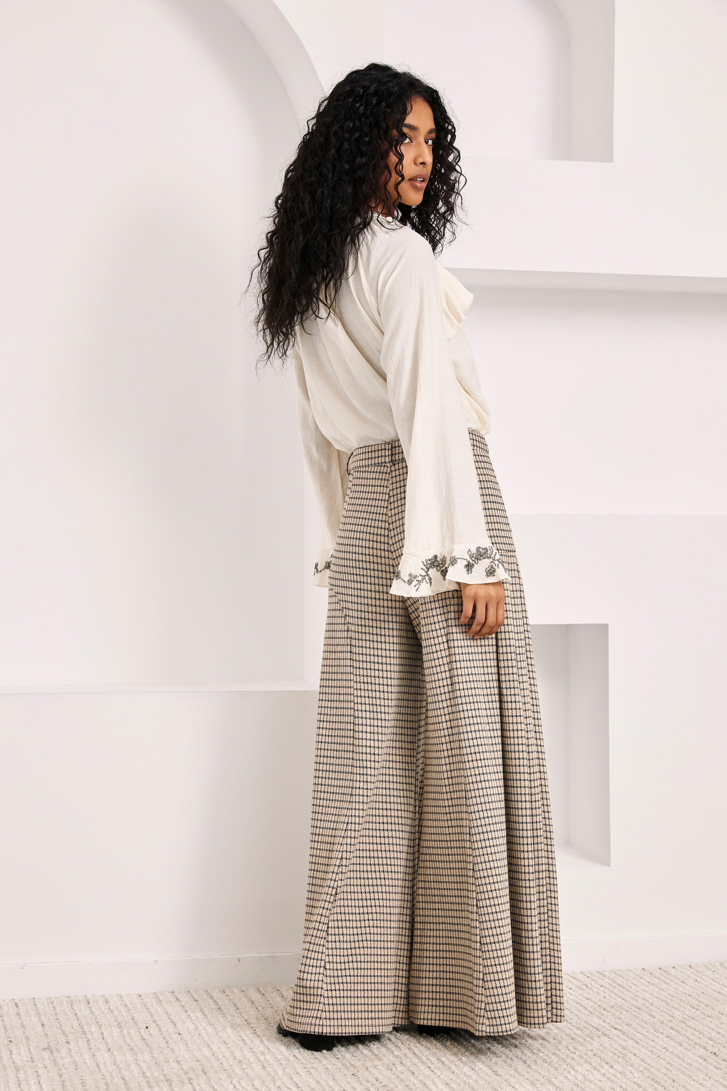 NEKANE · Pantalón palazzo de cuadros bordado - Imagen 7
