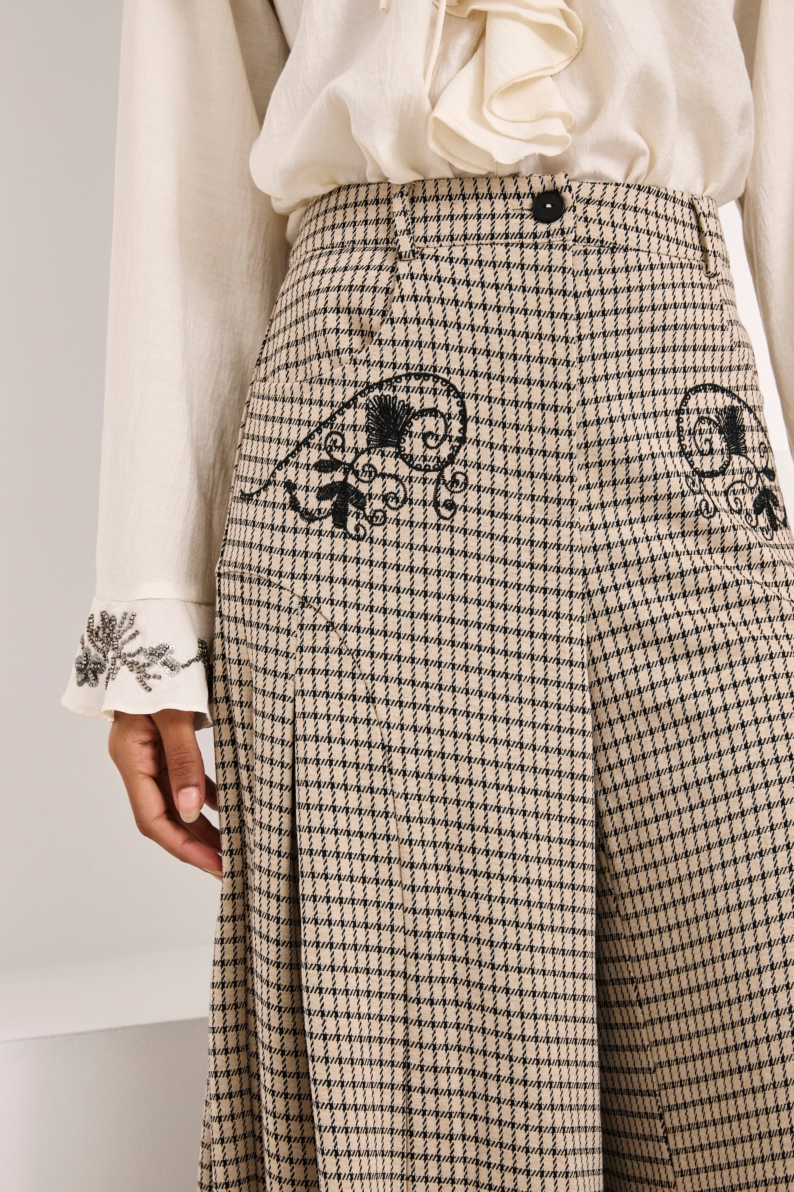 NEKANE · Pantalón palazzo de cuadros bordado - Imagen 5