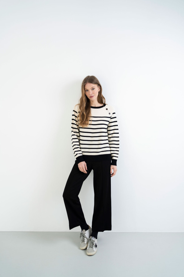 HONGO · Pantalón cropped con bolsillos plastrón