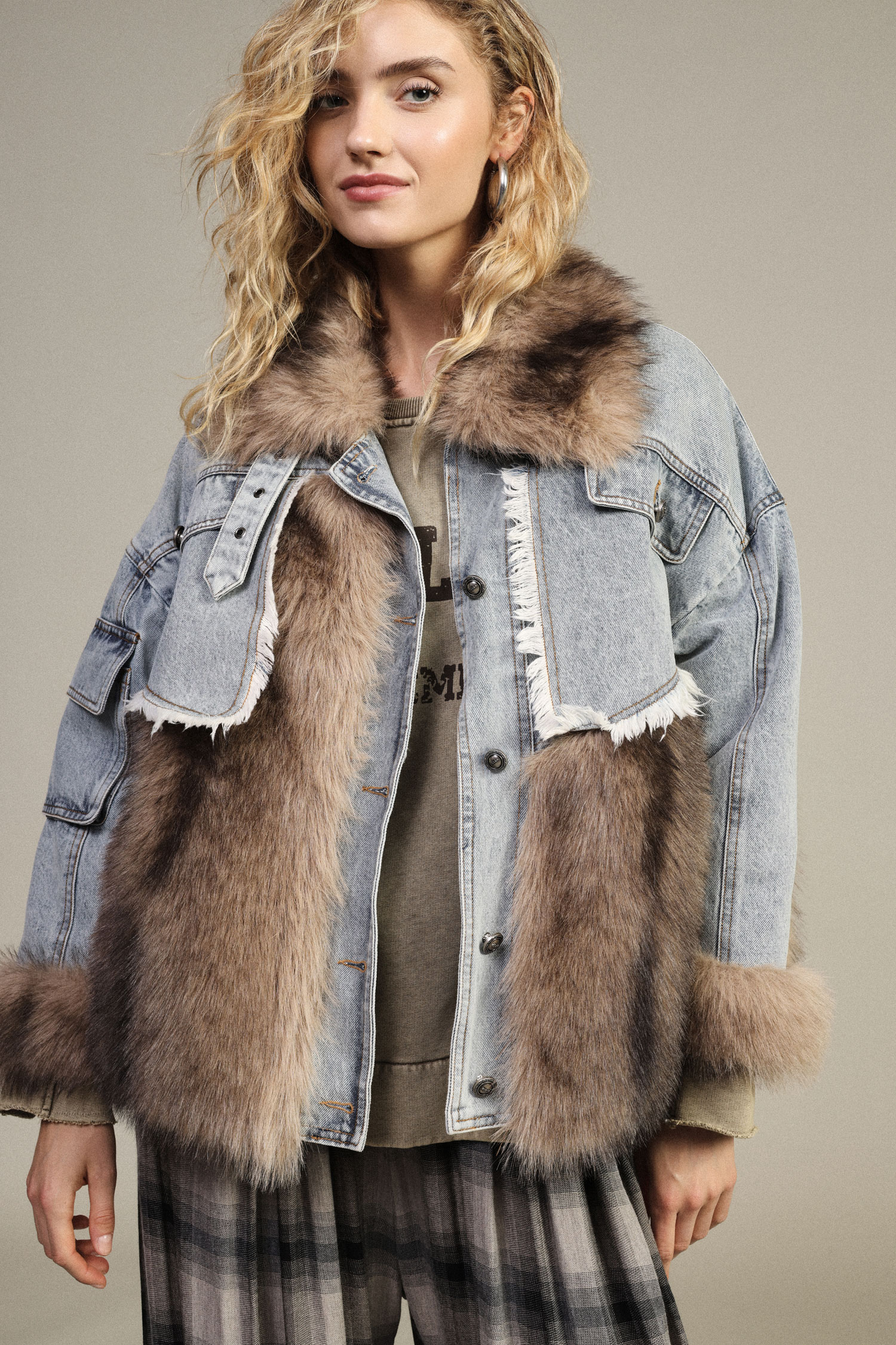 DIXIE · Chaqueta vaquera con pelo