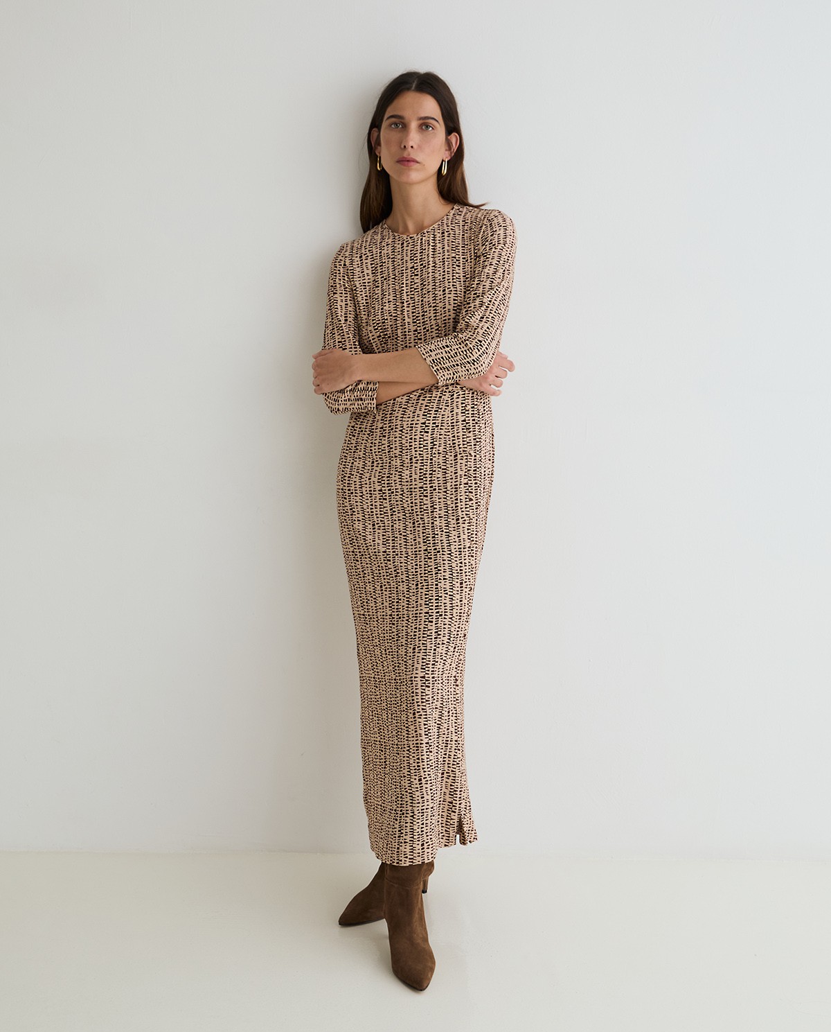 YERSE · Vestido midi estampado