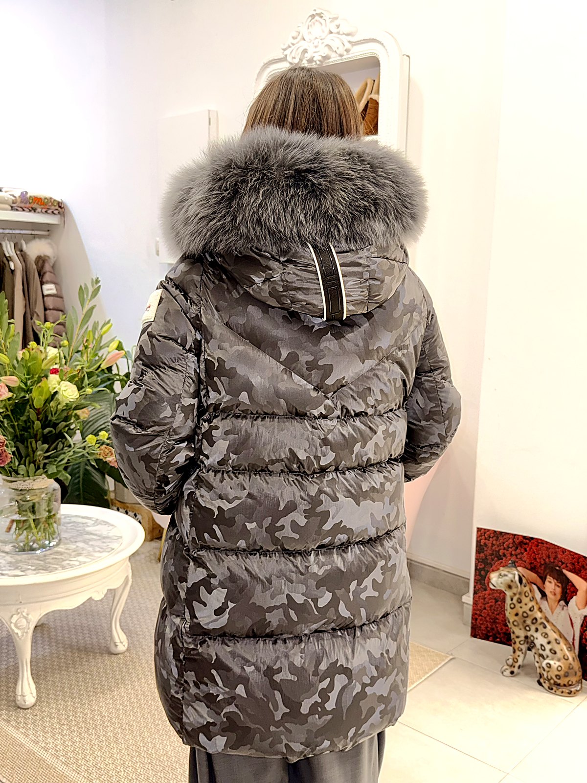Plumífero Dichi Limbad gris camuflaje de espalda